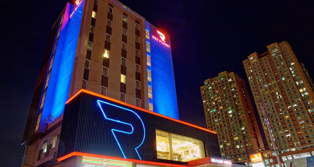 סן פדרו מקאטי Red Planet Makati Amorsolo מראה חיצוני תמונה